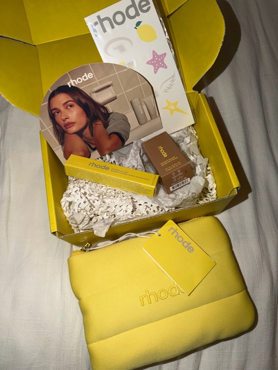 RHODE Other - RHODE Lemontini Yellow Cosmetic Pouch with Branded Skincare Pack